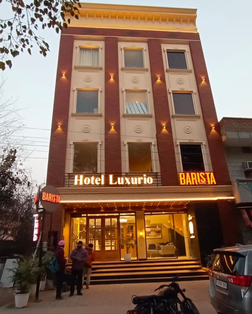 hotel luxurio by shree hari hotels