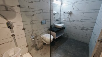 hotel luxurio by shree hari hotels