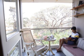 red thread calangute