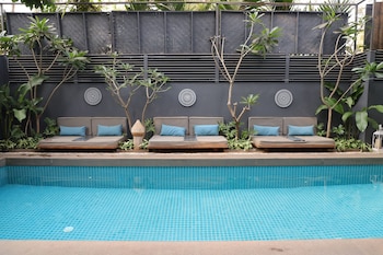 red thread calangute