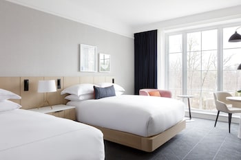 kimpton the forum hotel