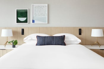 kimpton the forum hotel