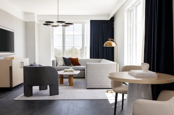 kimpton the forum hotel