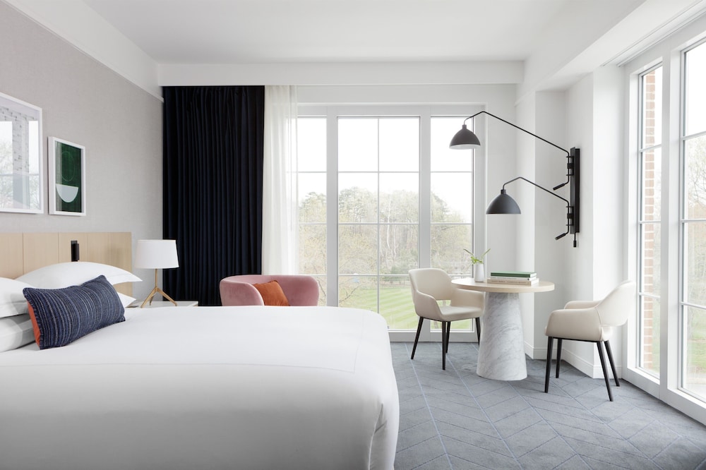 kimpton the forum hotel