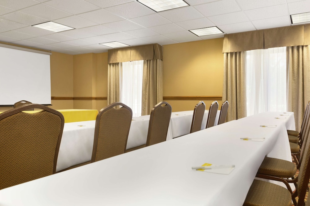 hampton inn and suites tarpon springs