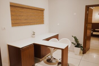 sprise munnar resort and spa