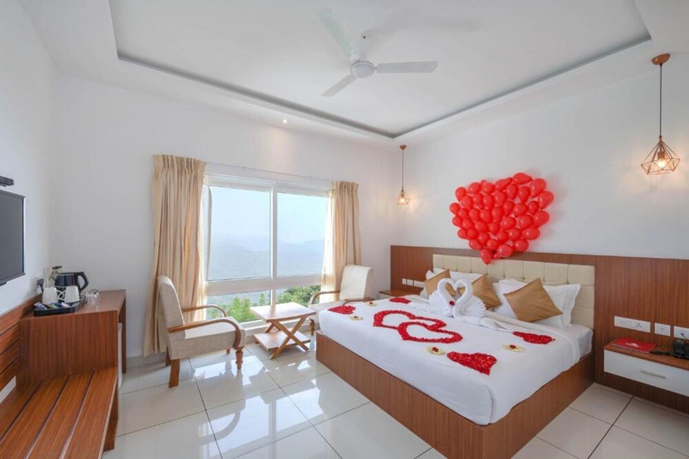 sprise munnar resort and spa