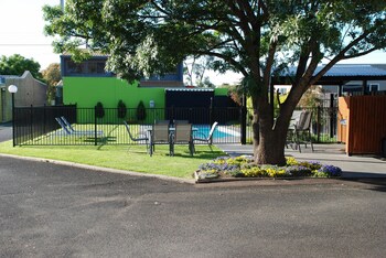 Mitchell On Main Motel & Apartments,Lakes Entrance>>Bairnsdale,4 star