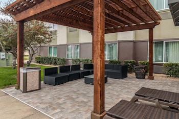 comfort suites the colony plano west