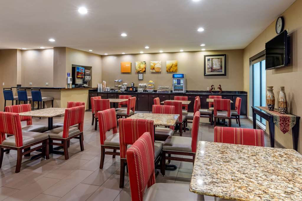 comfort suites the colony plano west