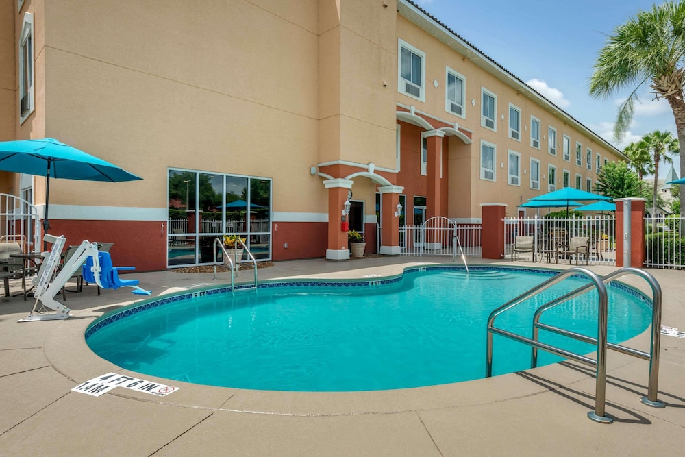 comfort suites lady lake the villages