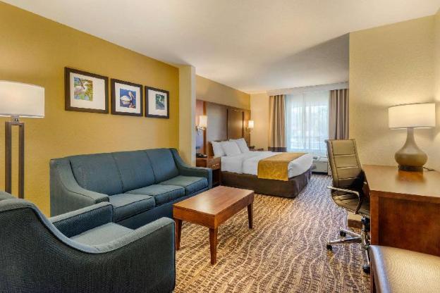 comfort suites lady lake the villages