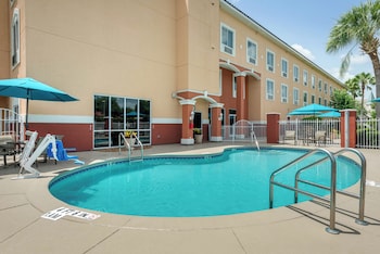 Comfort Suites Lady Lake - The Villages,Leesburg>>Lady Lake,3 star