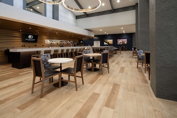 Doubletree By Hilton Hotel Bakersfield,Death Valley>>Bakersfield,4 star