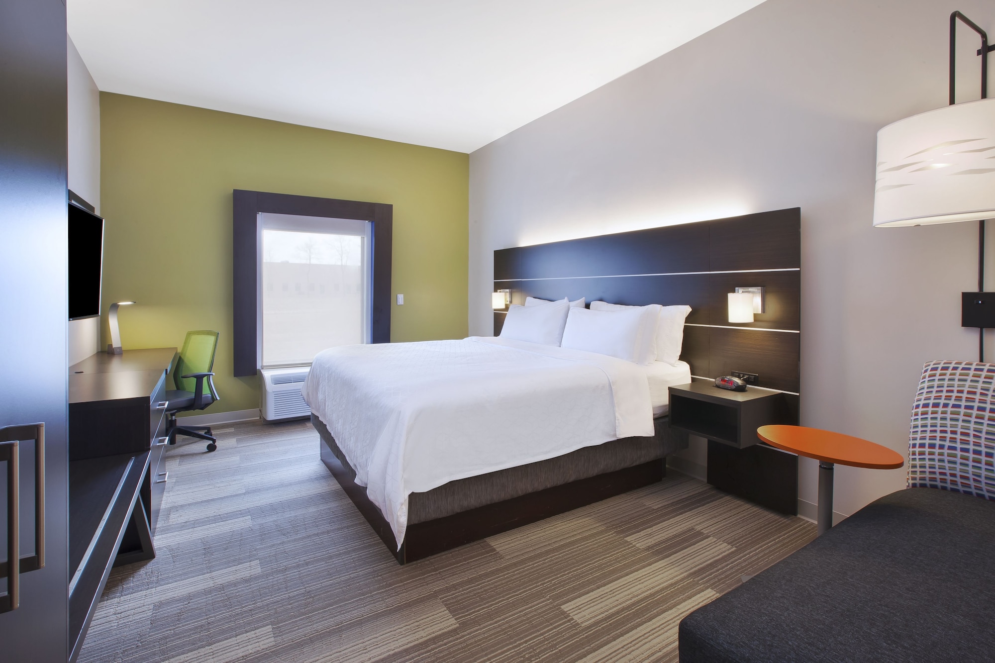 holiday inn express tiffin by ihg