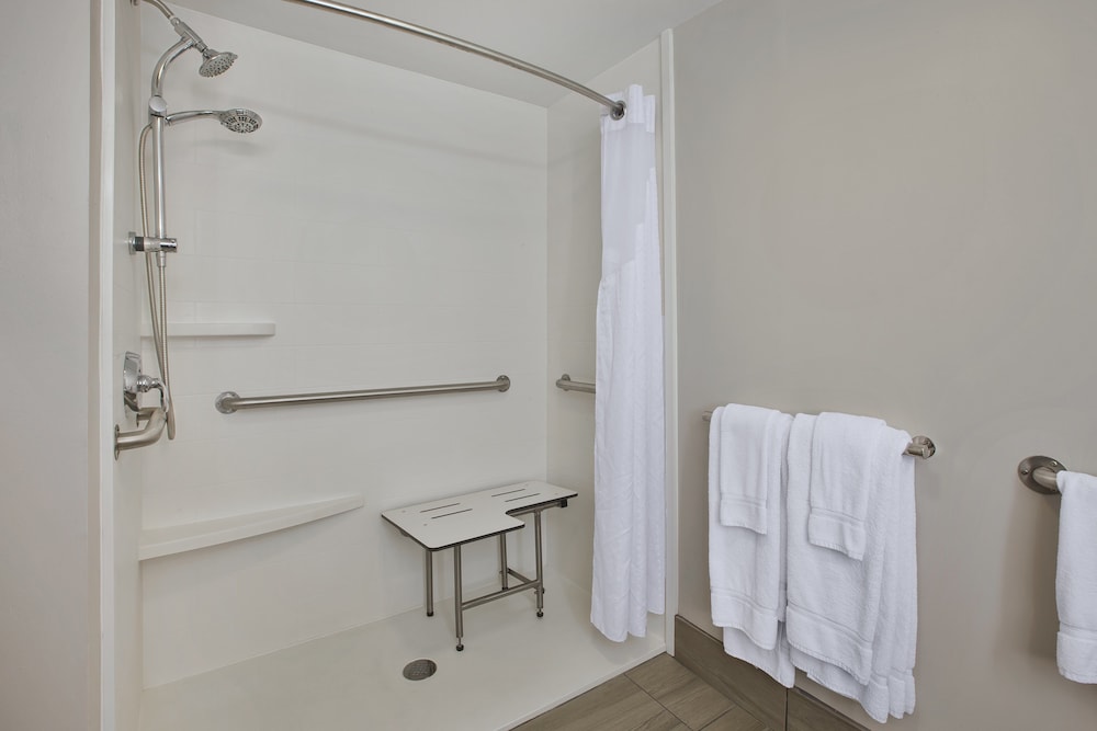 holiday inn express tiffin by ihg