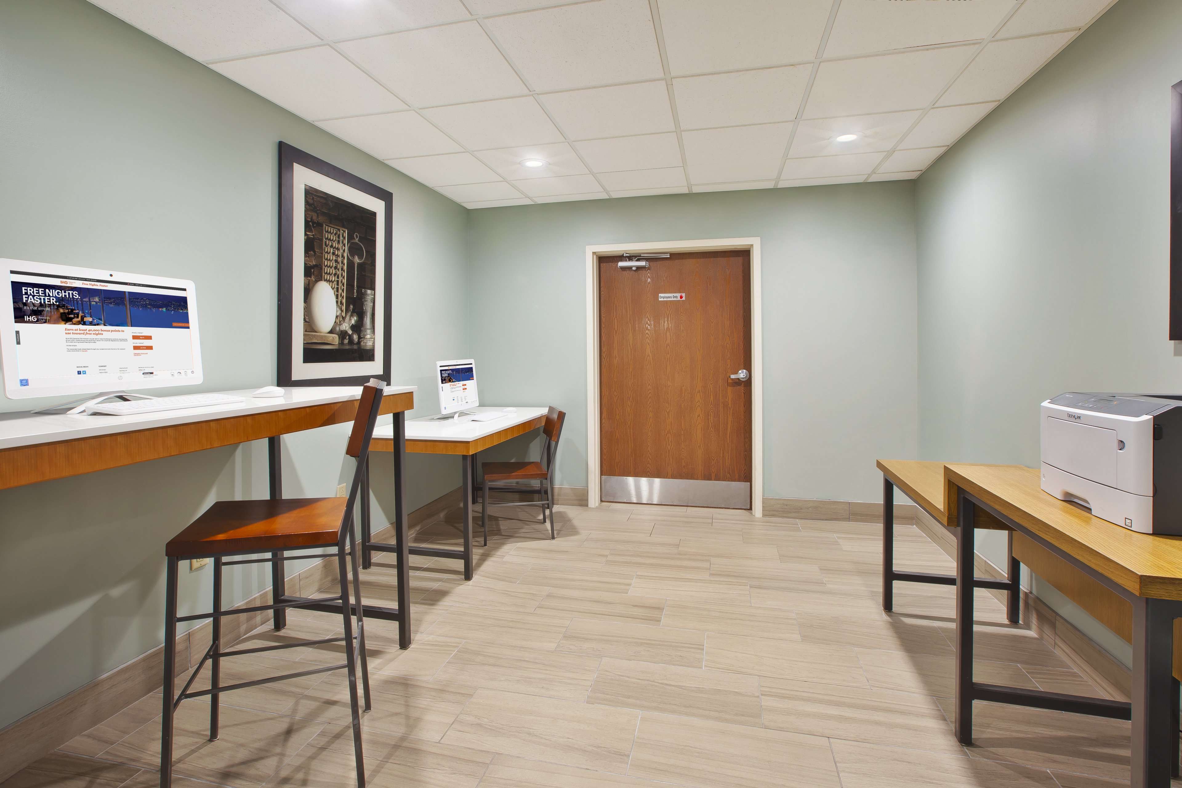 holiday inn express tiffin by ihg