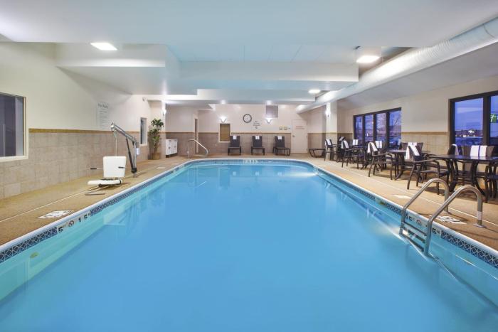 holiday inn express tiffin by ihg