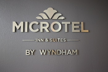 microtel inn by wyndham victor rochester