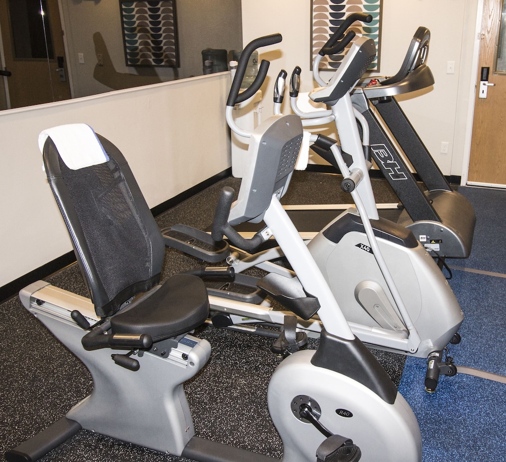 microtel inn by wyndham victor rochester