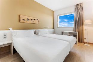 bandb hotel barcelona viladecans