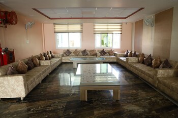 hotel amar palace by wb economy