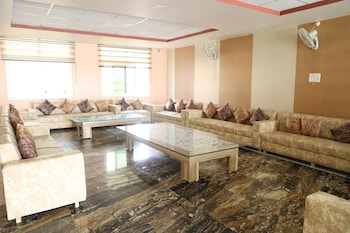 hotel amar palace by wb economy