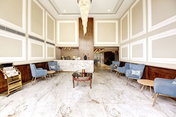 saltstayz le icon cyber hub