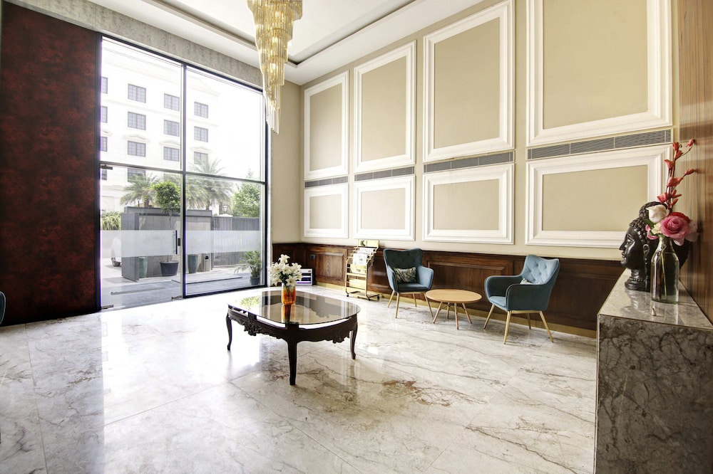 saltstayz le icon cyber hub