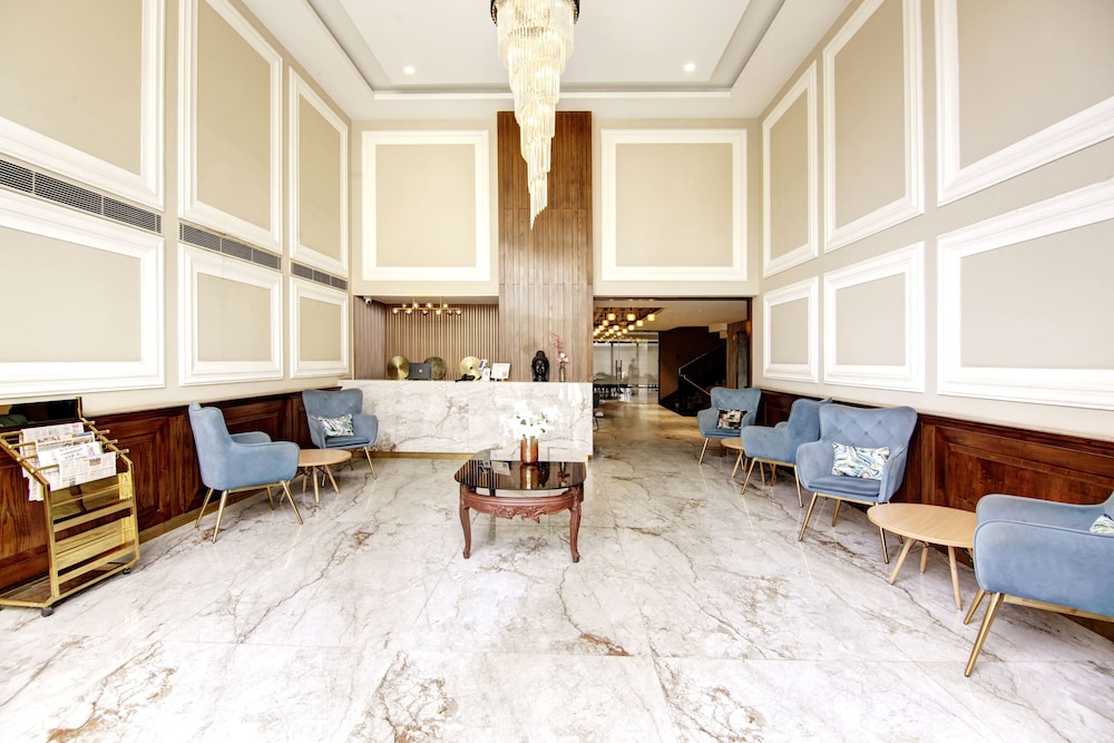 saltstayz le icon cyber hub