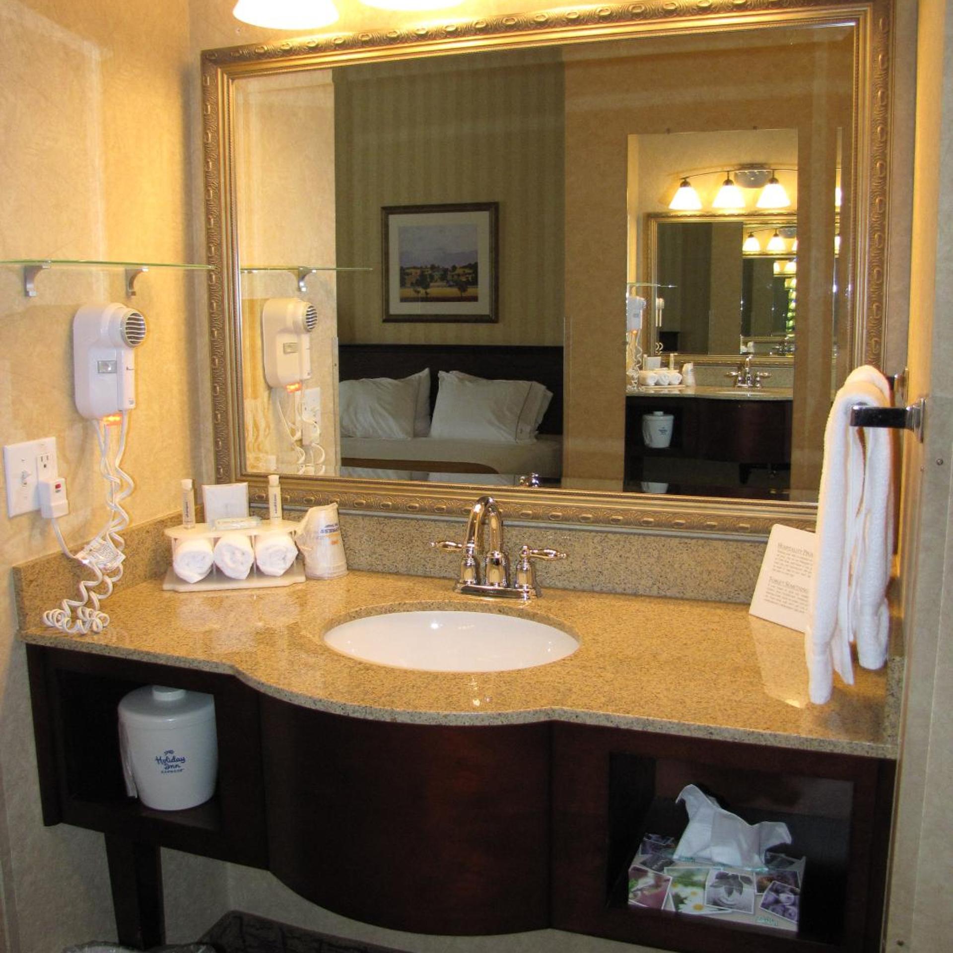 holiday inn express wenatchee by ihg