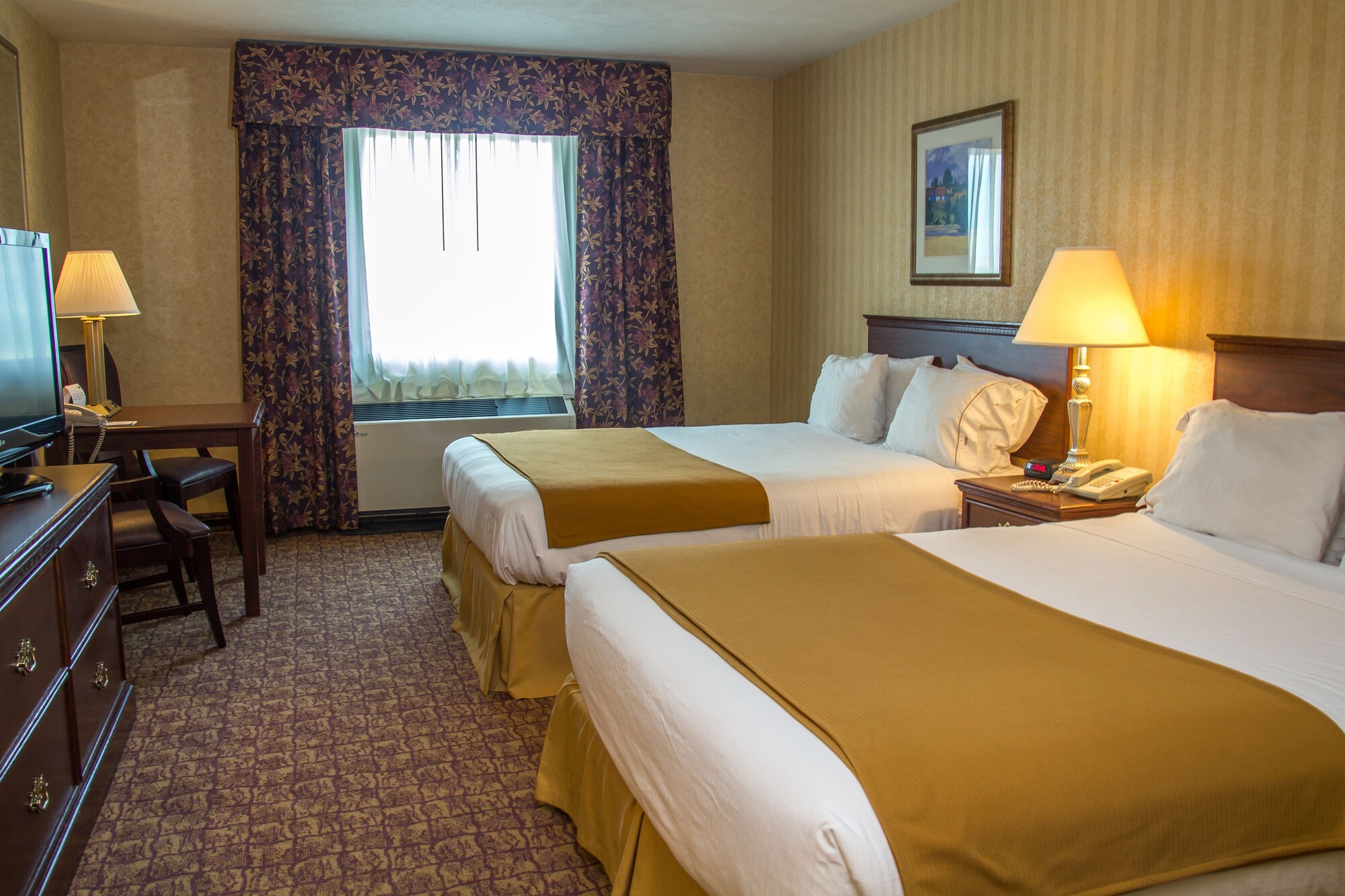 holiday inn express wenatchee by ihg