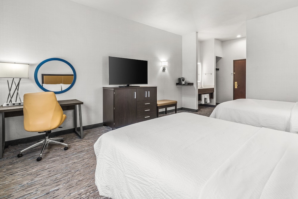holiday inn express wenatchee by ihg