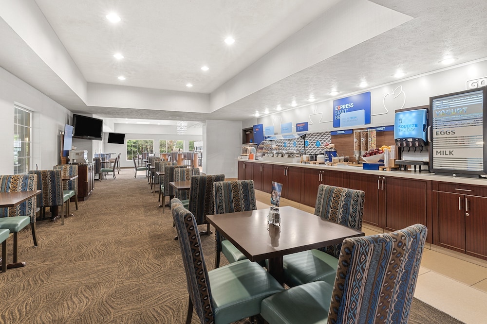 holiday inn express wenatchee by ihg