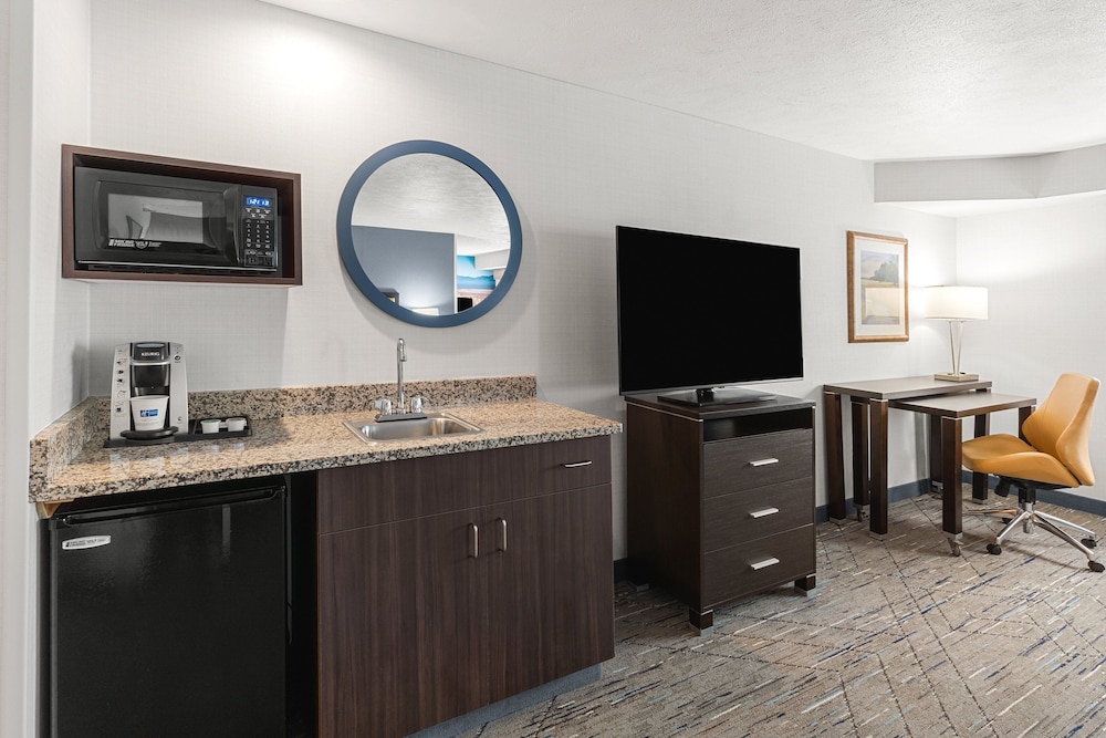 holiday inn express wenatchee by ihg