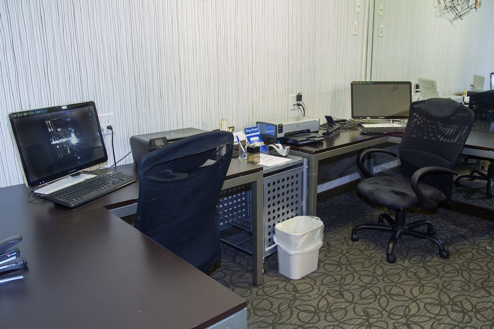 holiday inn express wenatchee by ihg