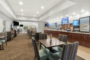 holiday inn express wenatchee by ihg
