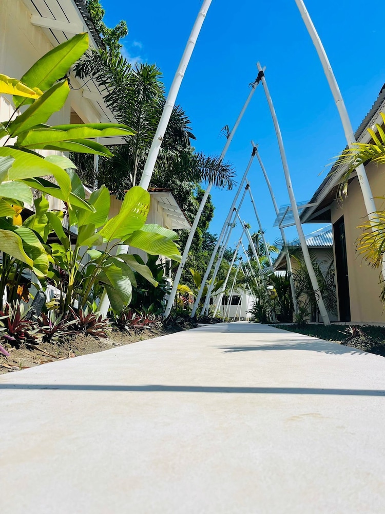 grand park manuel antonio