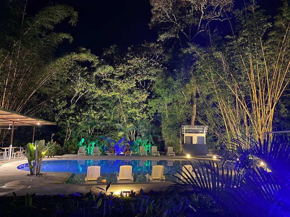 grand park manuel antonio