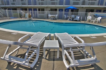 motel 6 west sacramento ca