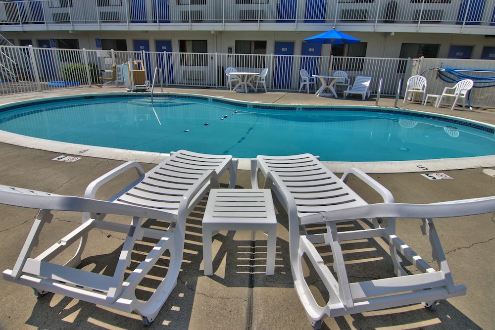 motel 6 west sacramento ca