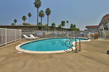 motel 6 west sacramento ca