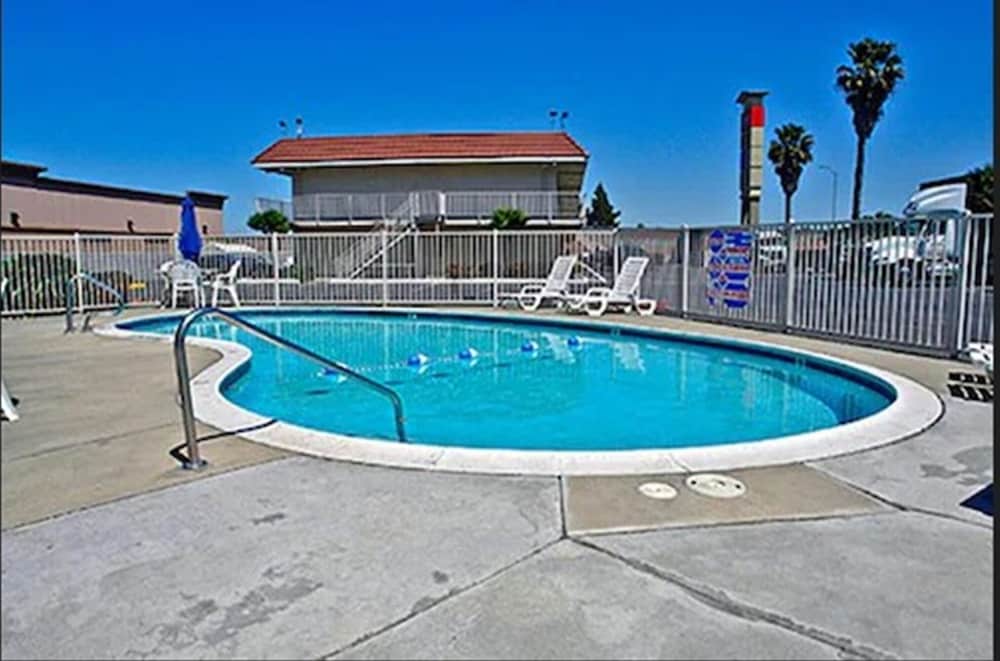 motel 6 west sacramento ca