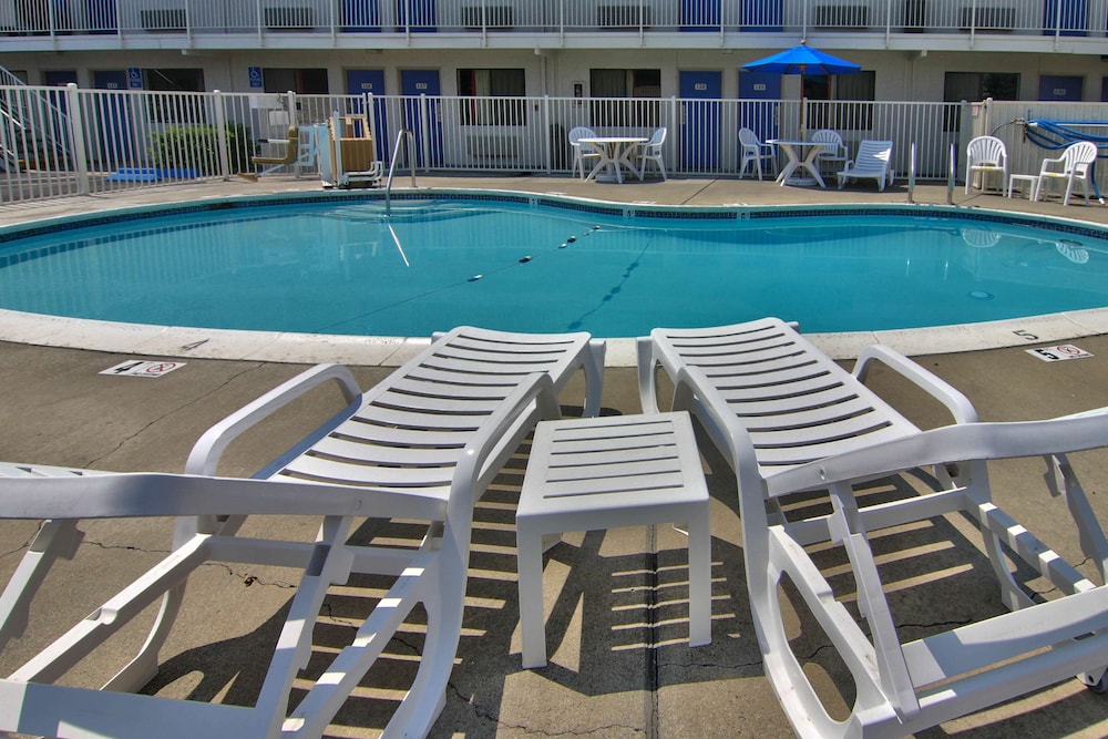 motel 6 west sacramento ca