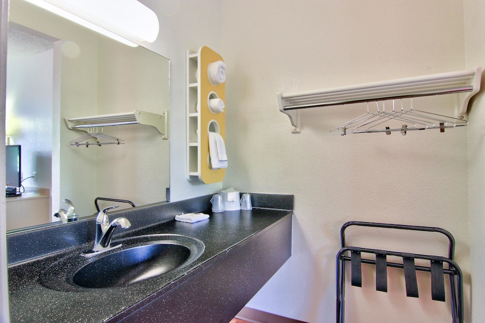 motel 6 west sacramento ca