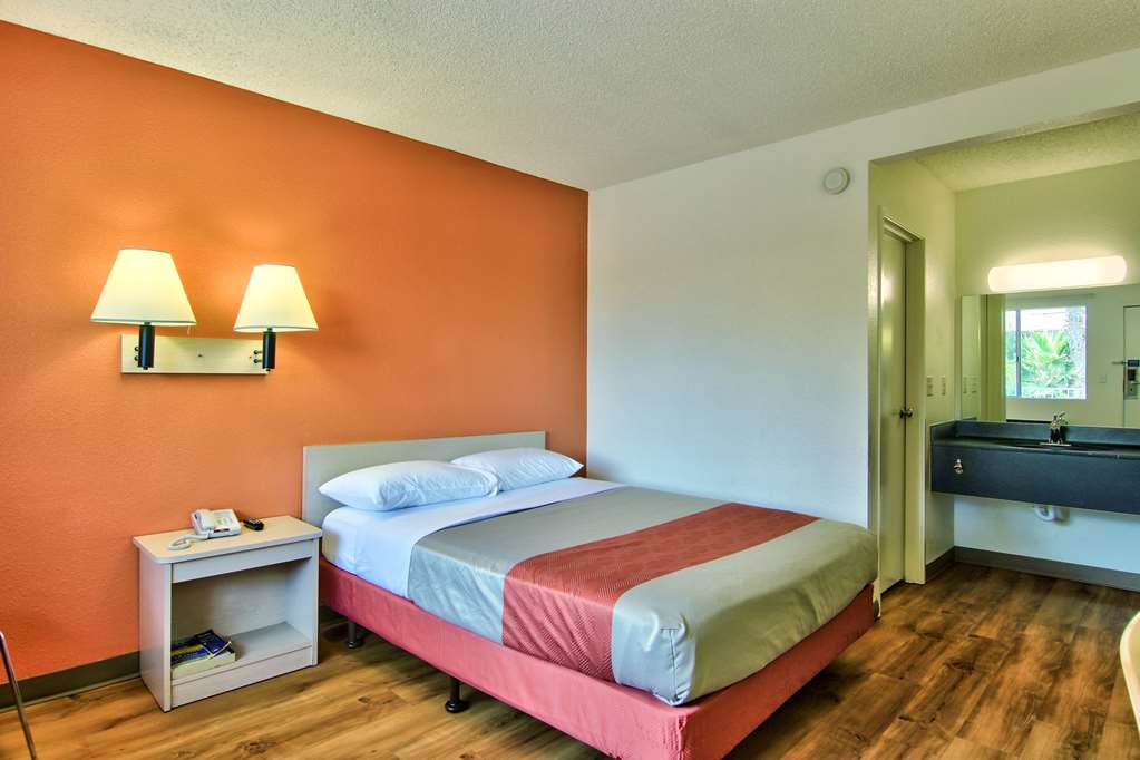 motel 6 west sacramento ca