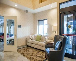 Comfort Suites West Warwick - Providence,Warwick>>Providence,3 star