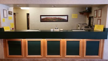 Super 8 By Wyndham Wheeling Wv,Triadelphia>>Bethlehem,2 star