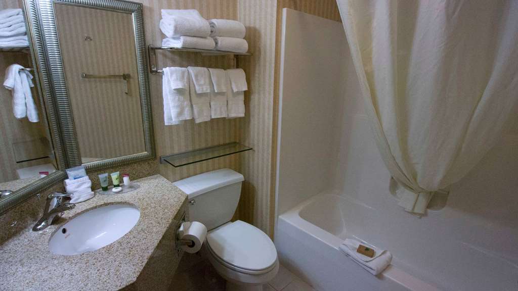 comfort inn and suites harrisburg hershey north