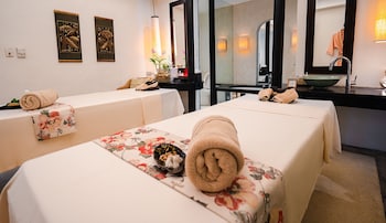 centara hotel hat yai